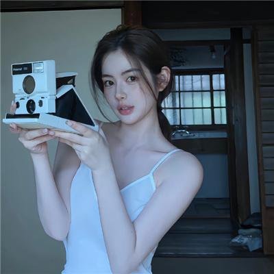黑色丽人